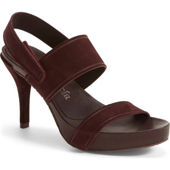 Pedro Garcia Shoes - NWOB Pedro Garcia Leann Maroon Platform Sandals 35
